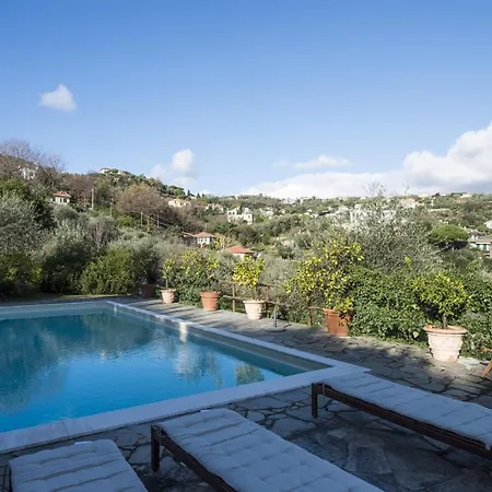 Villa Con Piscina Tra Gli Ulivi Di *