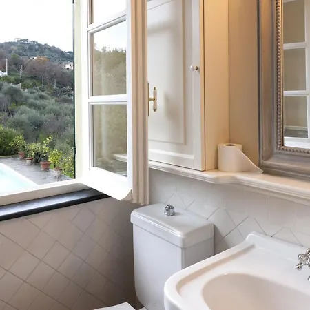 Con Piscina Tra Gli Ulivi Di Rapallo